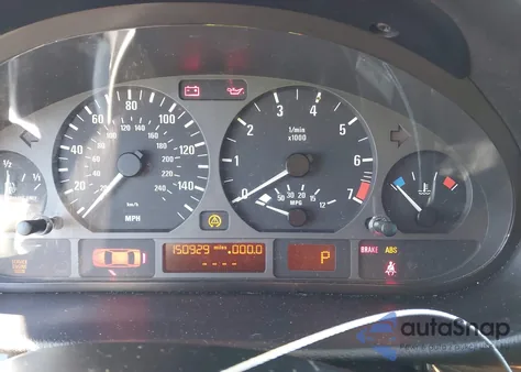 2004 BMW 325Xi z USA, uszkodzony, nr VIN WBAEU33494PM60925